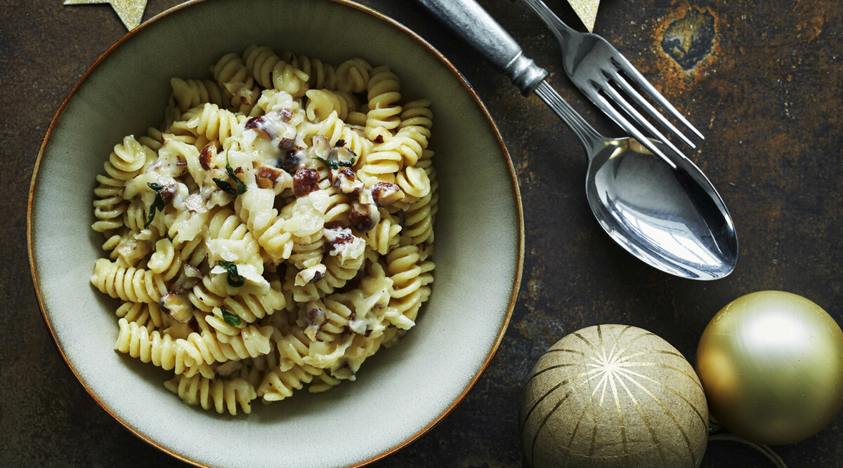 Pasta med brynt smör, salvia och nötter – på endast 20 minuter