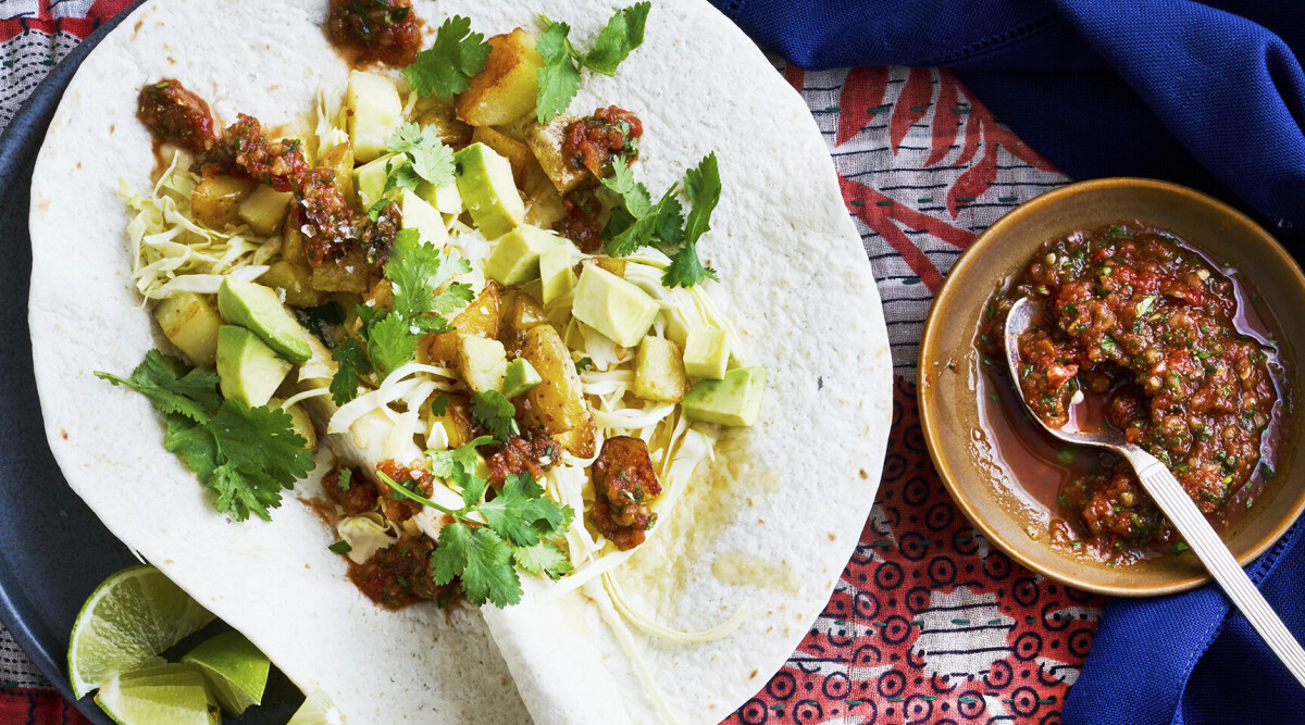 Frukostburritos med potatis och cheddar