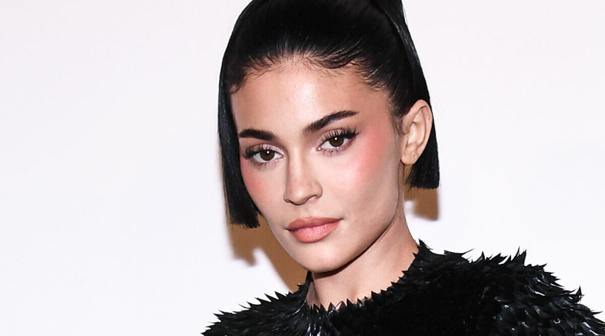 Kylie Jenners visar sin sminkrutin – svenska märket finns bland produkterna