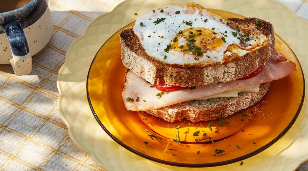 Croque Madame – varm macka med stekt ägg