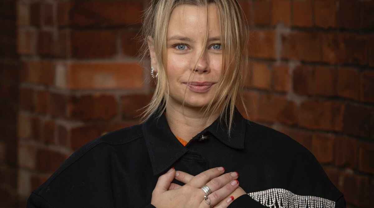 Skådespelerskan Amanda Jansson: "Ju mer kärlek jag får, desto läskigare blir det"