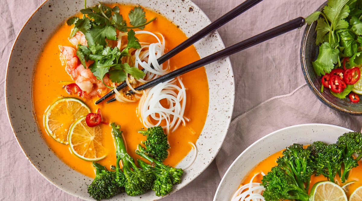 Röd thaicurry med räkor ­