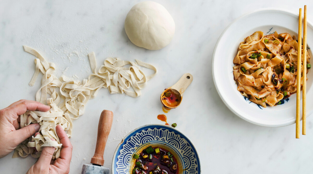 Hemlagade nudlar med chiliolja