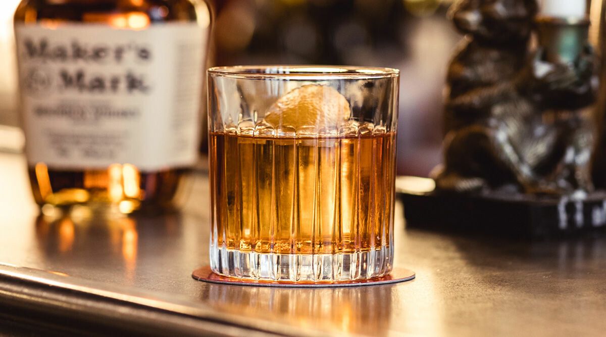Fira Old Fashioned Week med en klassisk cocktail