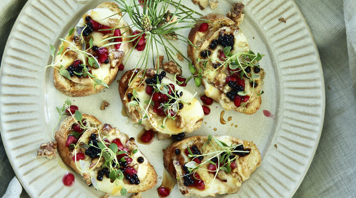 Taleggiosnittar med tryffelhonung och timjan