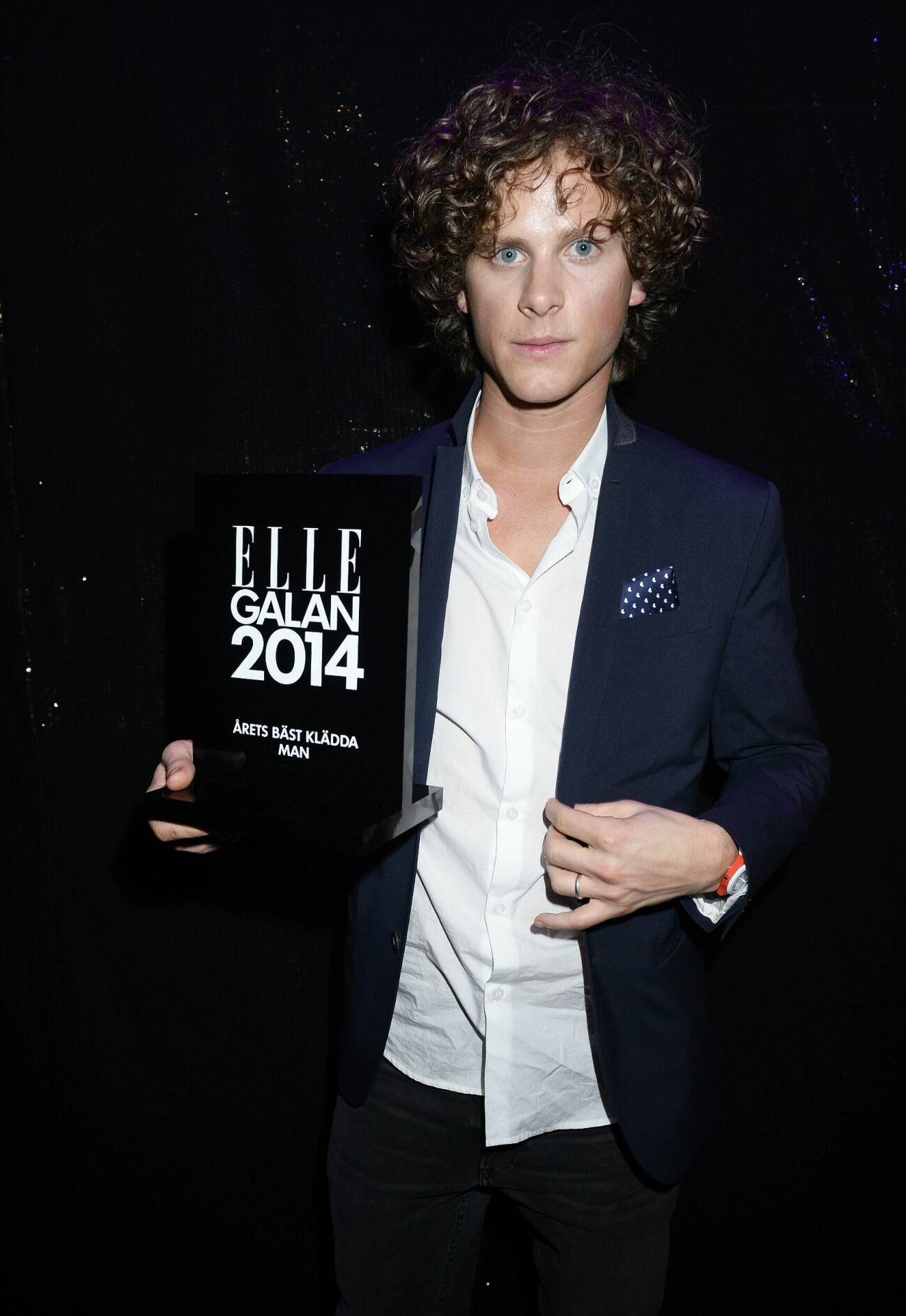 Adam Pålsson är årets bäst klädda man på ELLE-galan 2014.