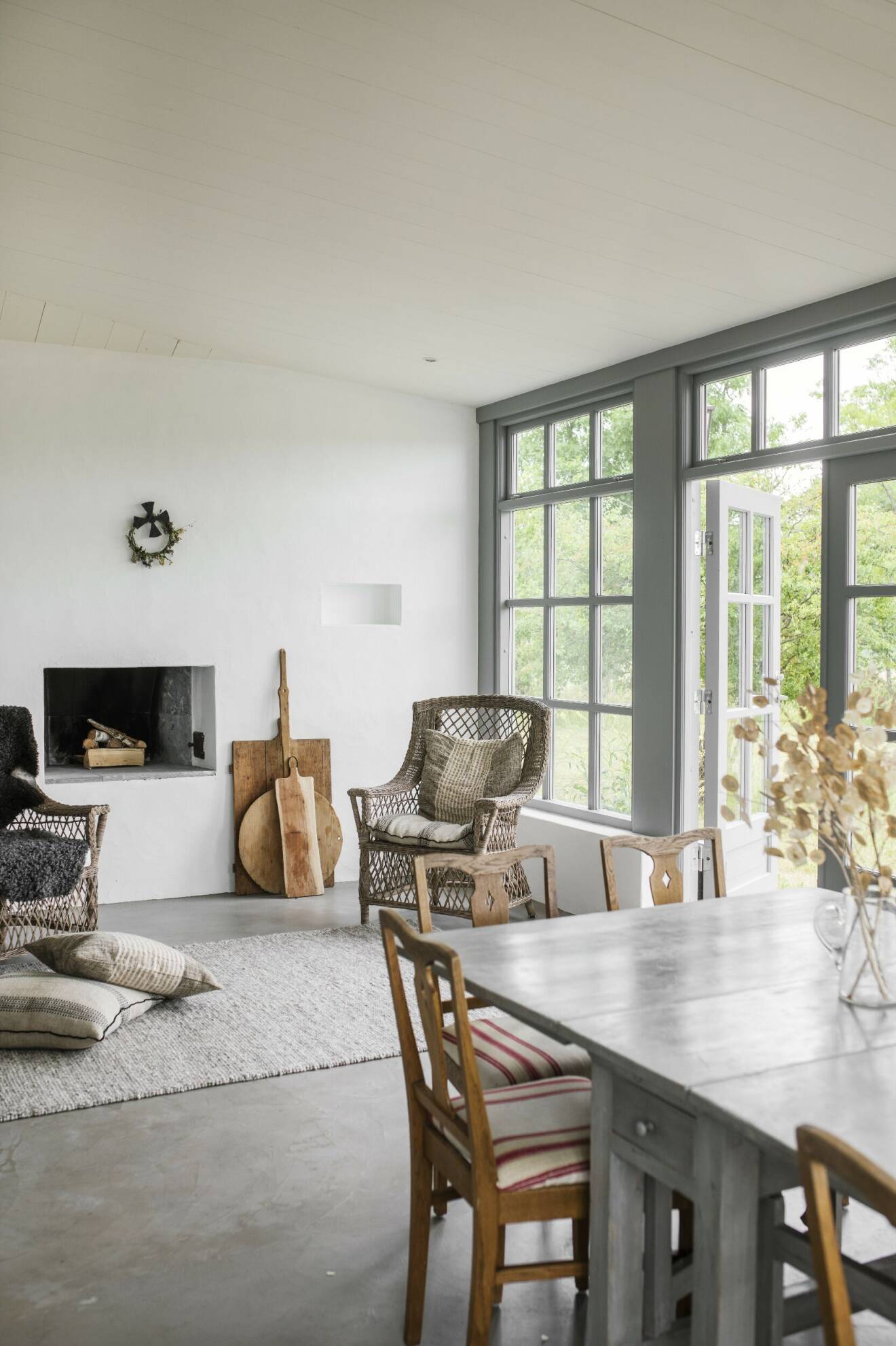 Hem till ön – kika in i 1700-talsgården på Fårö | ELLE