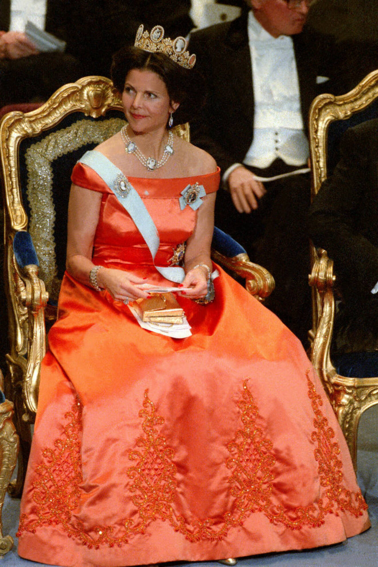 Drottning Silvia 1992 i klänning Signerad Jörgen Bender