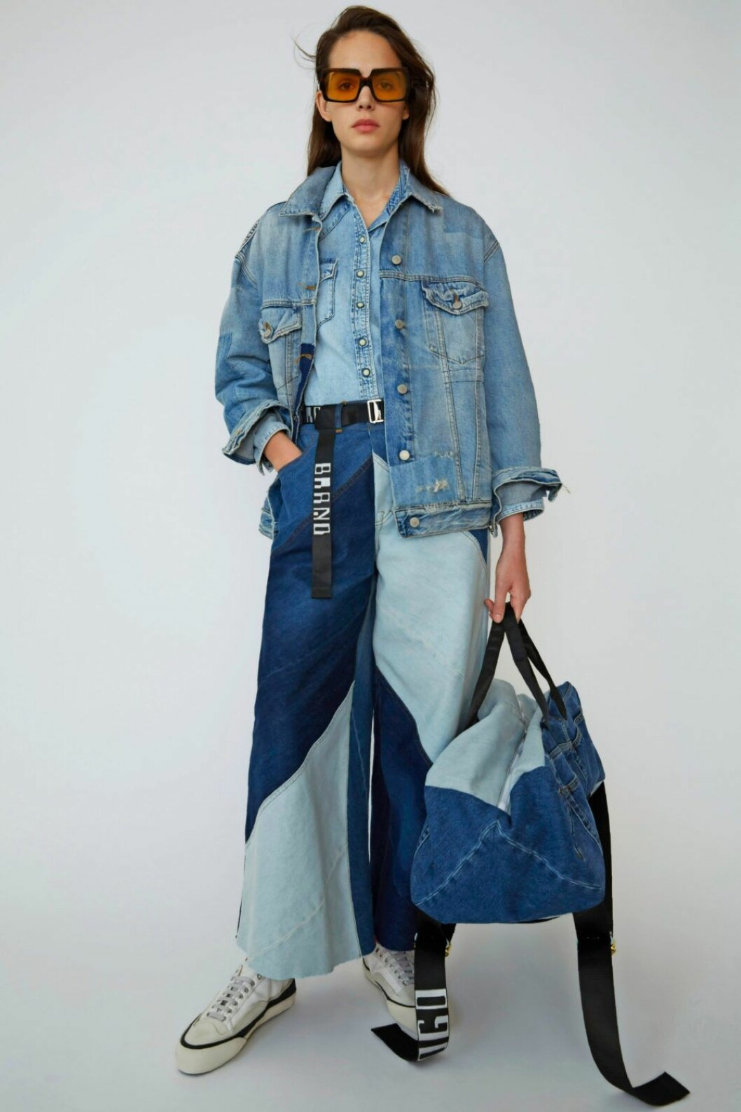 Acne Studios nya patchdenimplagg, skapade av osålda Acnejeans