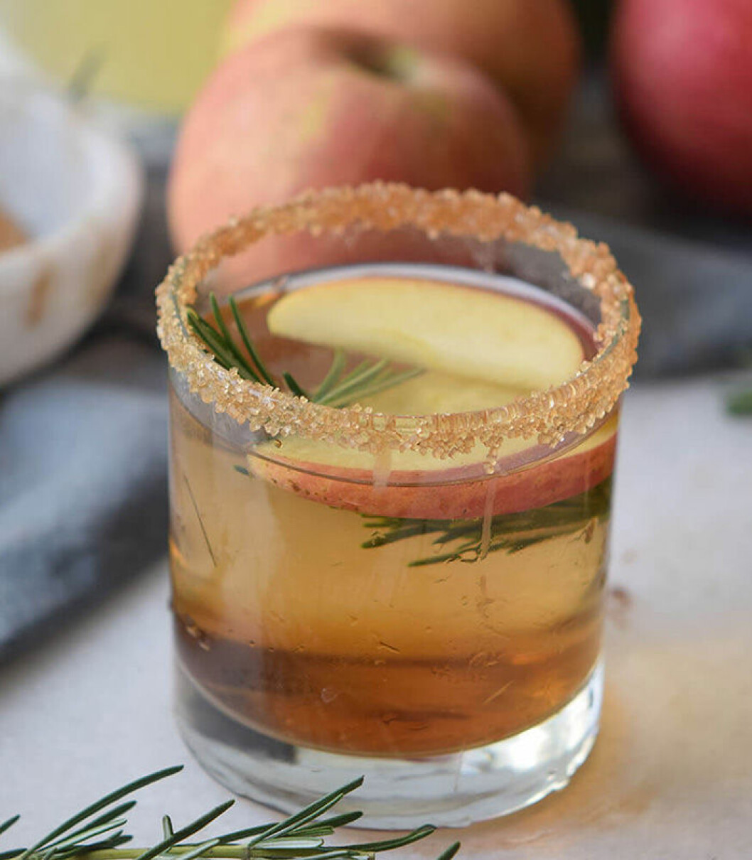 Caramel Apple Pie Mocktail. Foto: <a href="https://merryabouttown.com/caramel-apple-pie-mocktail/" target="_blank" rel="noopener">Merry About Town </a> Caramel Apple Pie Mocktail.