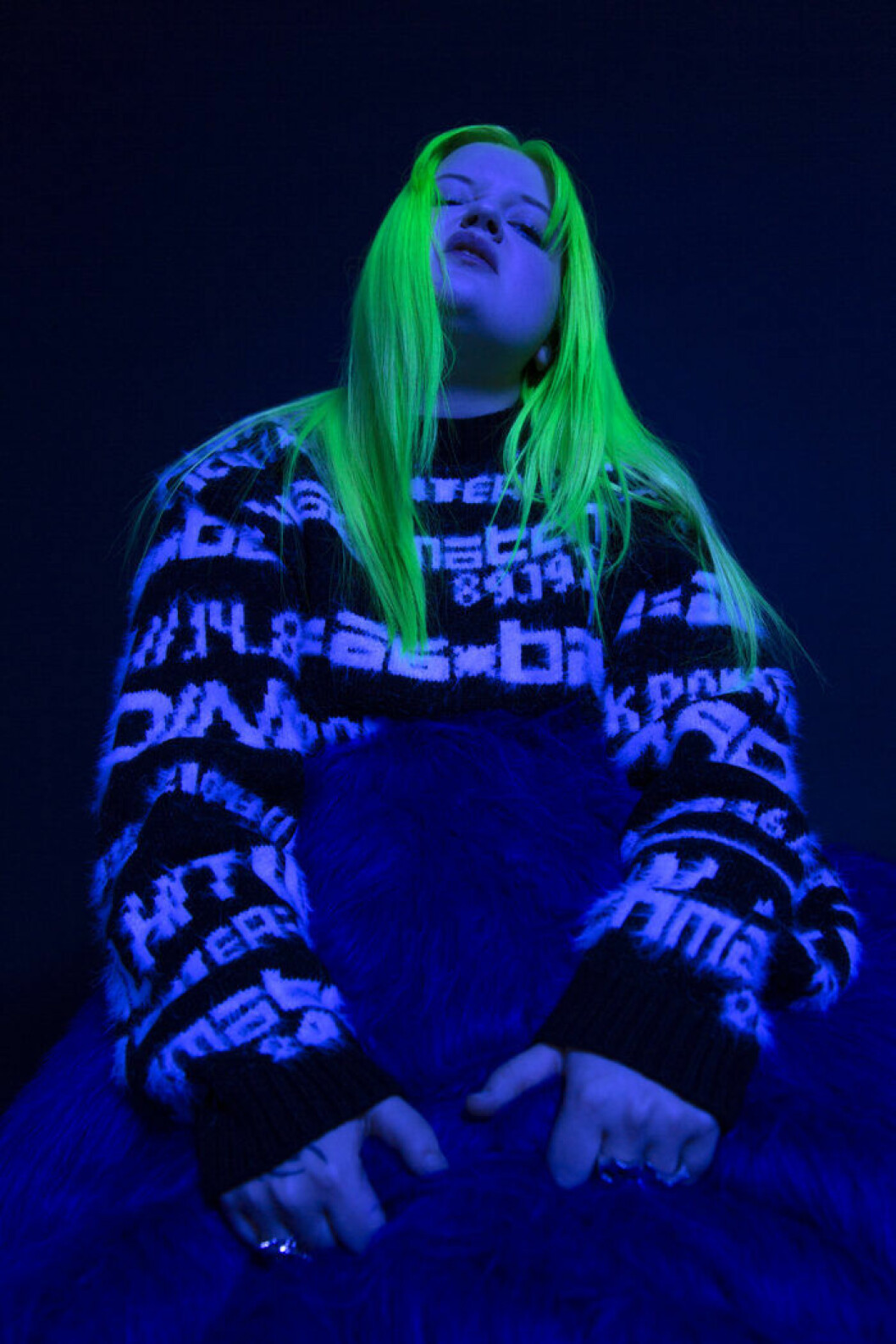 Finska artisten Alma neonbild