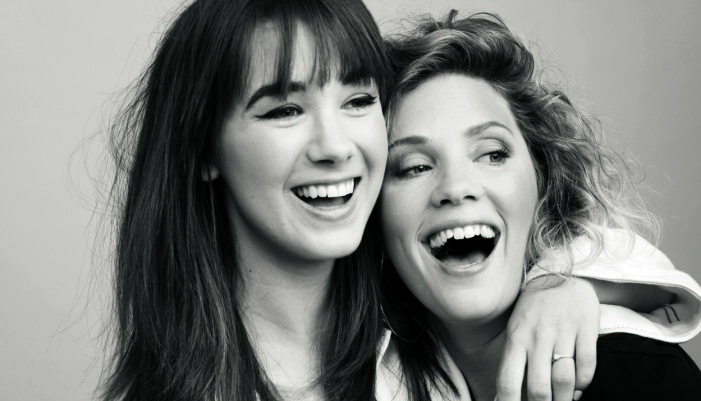 Amanda och Anna driver podden <span class=" italic" data-lab-italic_desktop="italic">Alla våra ligg</span>. Amanda Colldén och Anna Dahlbäck