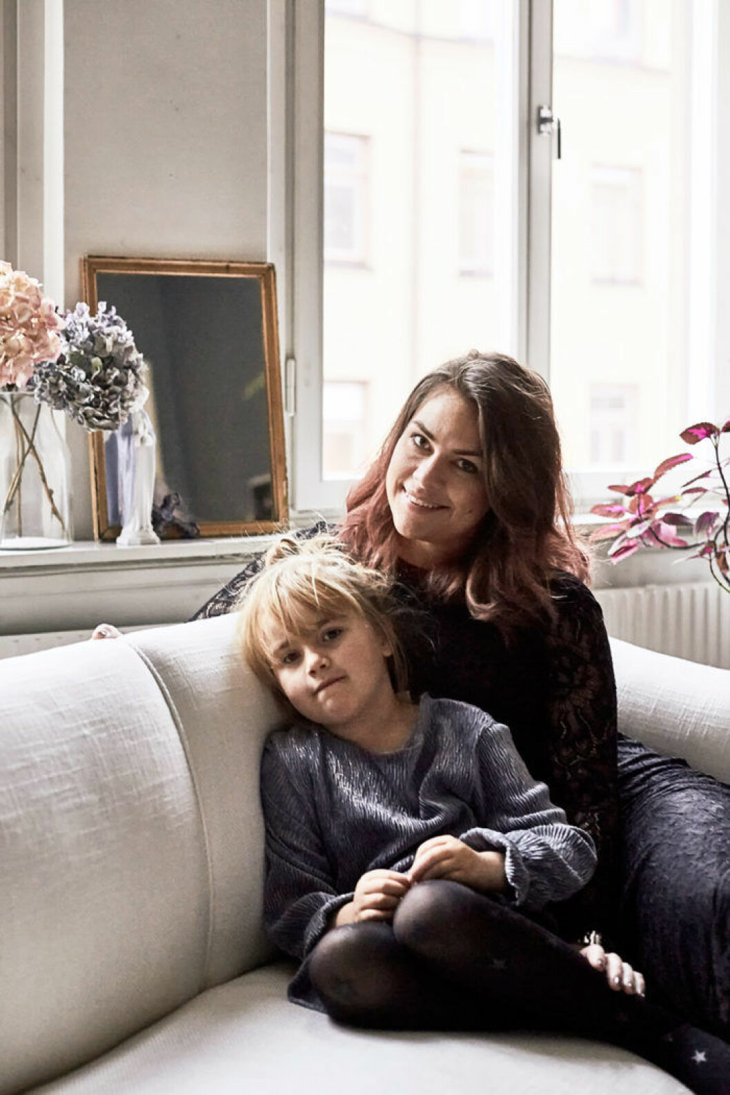 Amelia Widell och hennes barn.