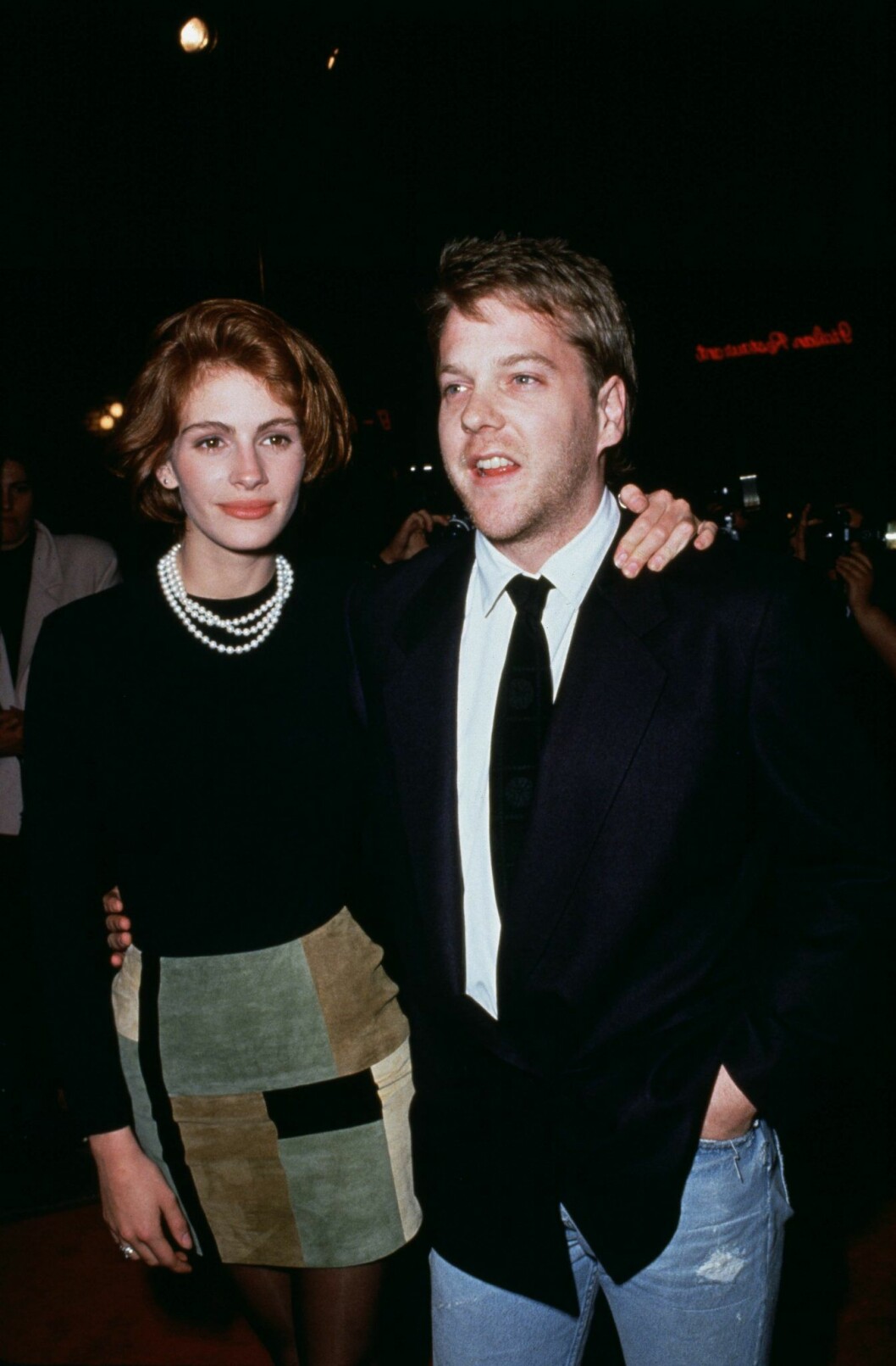 Julia Roberts 90-tals stil i pärlhalsband
