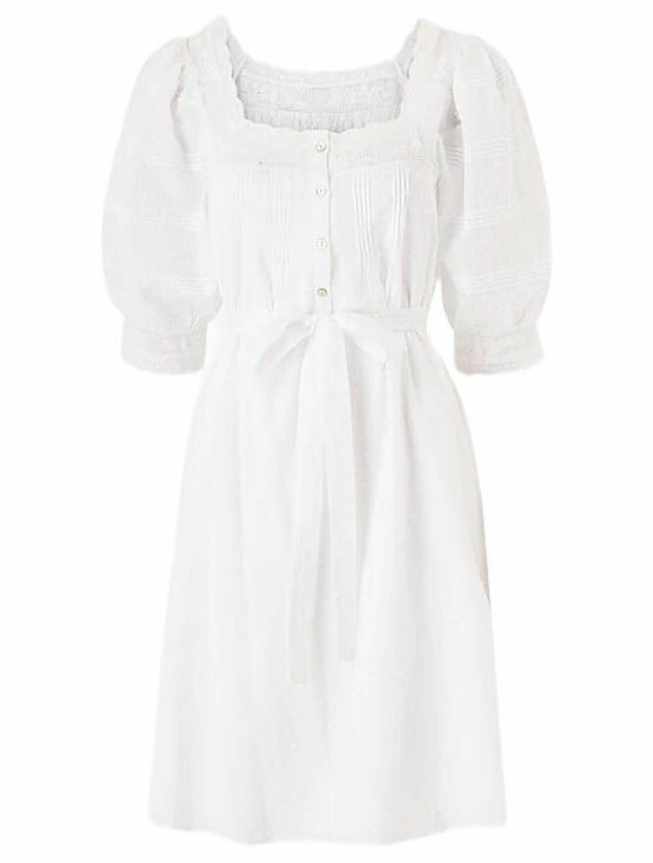 vit spetsklänning från anna kubels kollektion med ellos