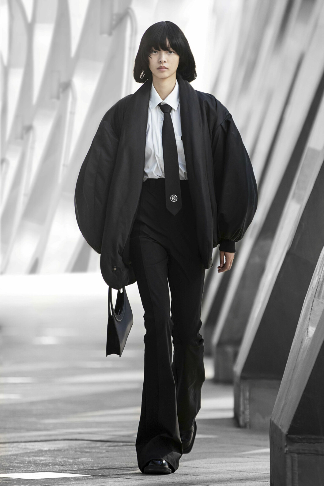 Anna Kikki AW21. Jacka med volym