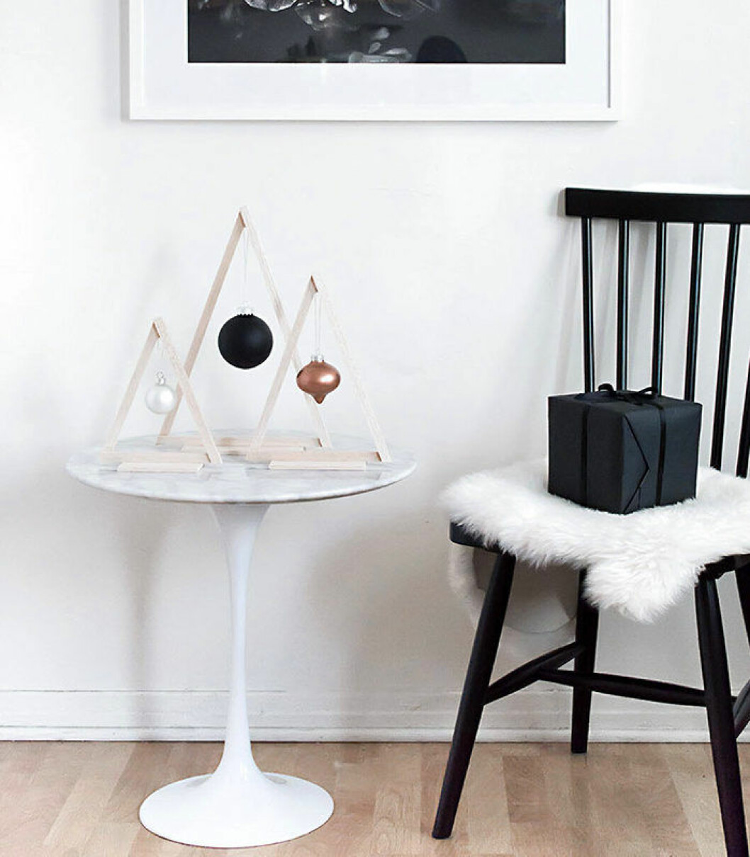 Foto: <a href="http://www.homeyohmy.com/diy-mini-wood-christmas-trees/" target="_blank" rel="noopener">Homeohmy</a> antijulgranen