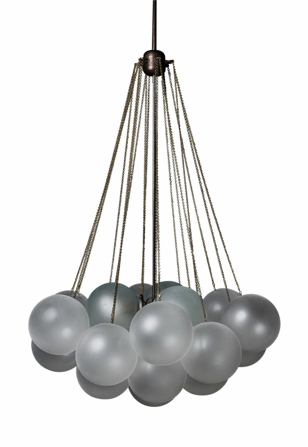 Lampa <em>Cloud</em>, finns i olika storlekar, från 36 500 kr, Apparatus. Lampa Cloud