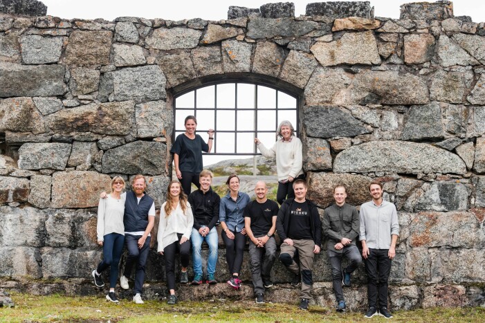 Personalen på Niehku Mounatin Villa i Riksgränsen. ELLE Deco Design Awards 2021 Årets destination är Niekhu Mountain Villa