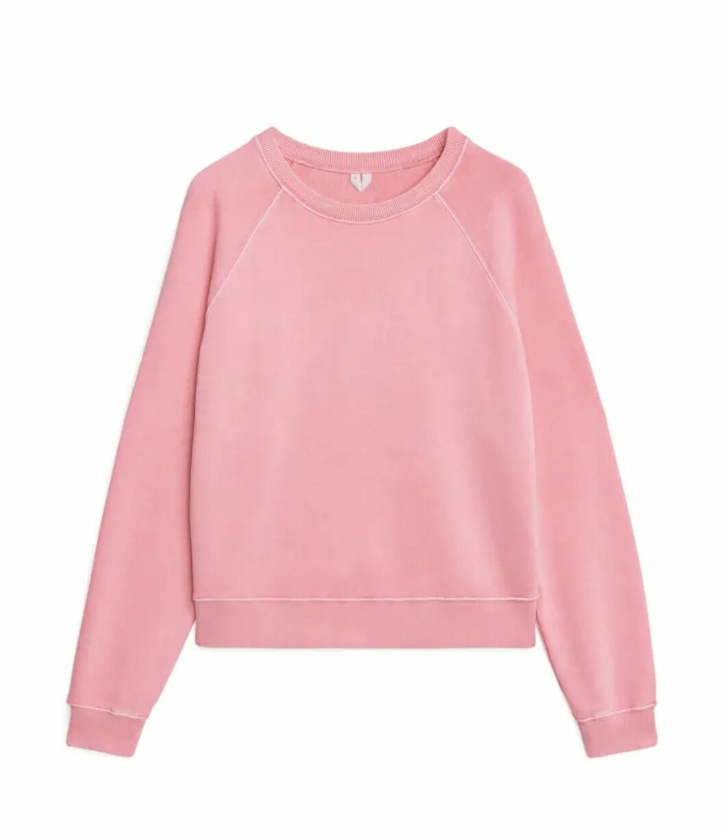 Rosa tjocktröja från Arket.