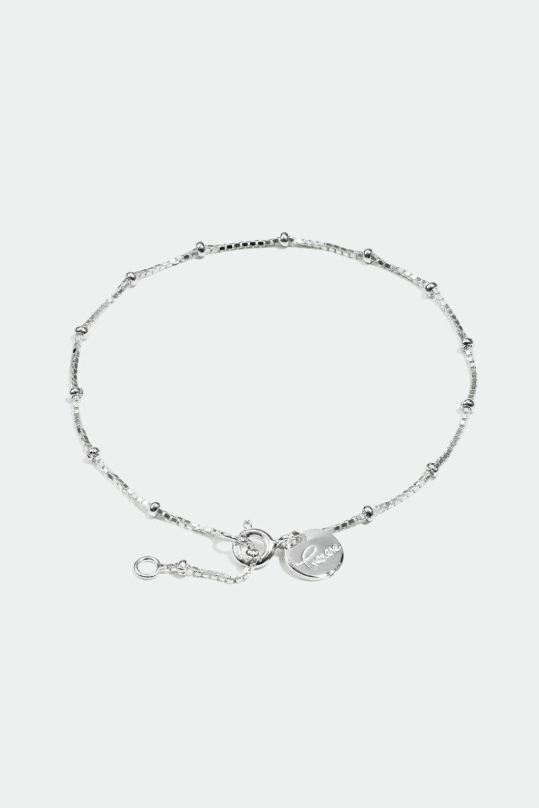Armband i silver från Therese Lindgrens smyckeskollektion