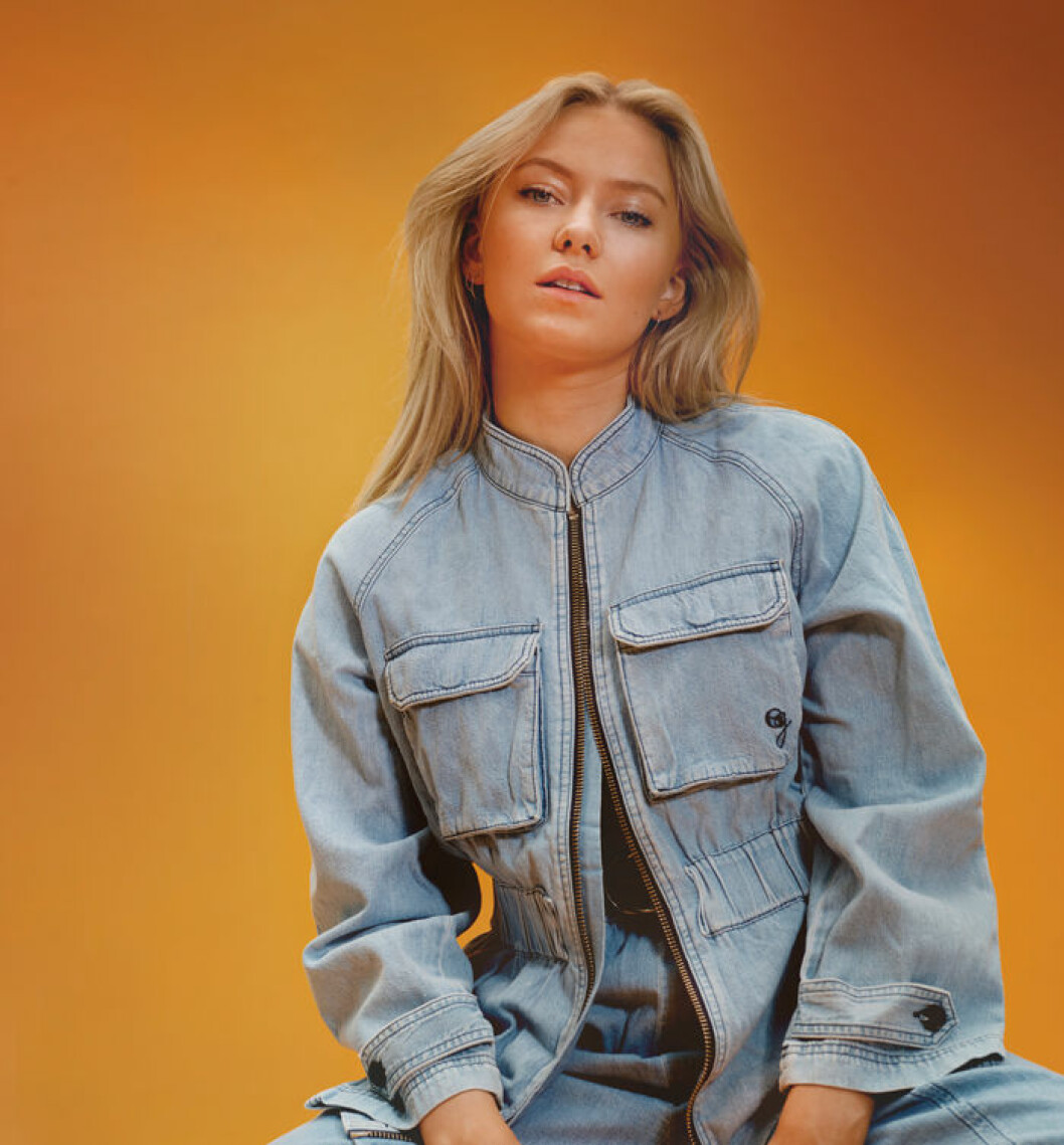 Astrid S jämförs ofta med Zara Larsson