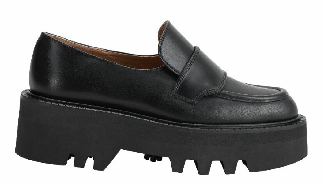 svarta loafers från atp atelier.