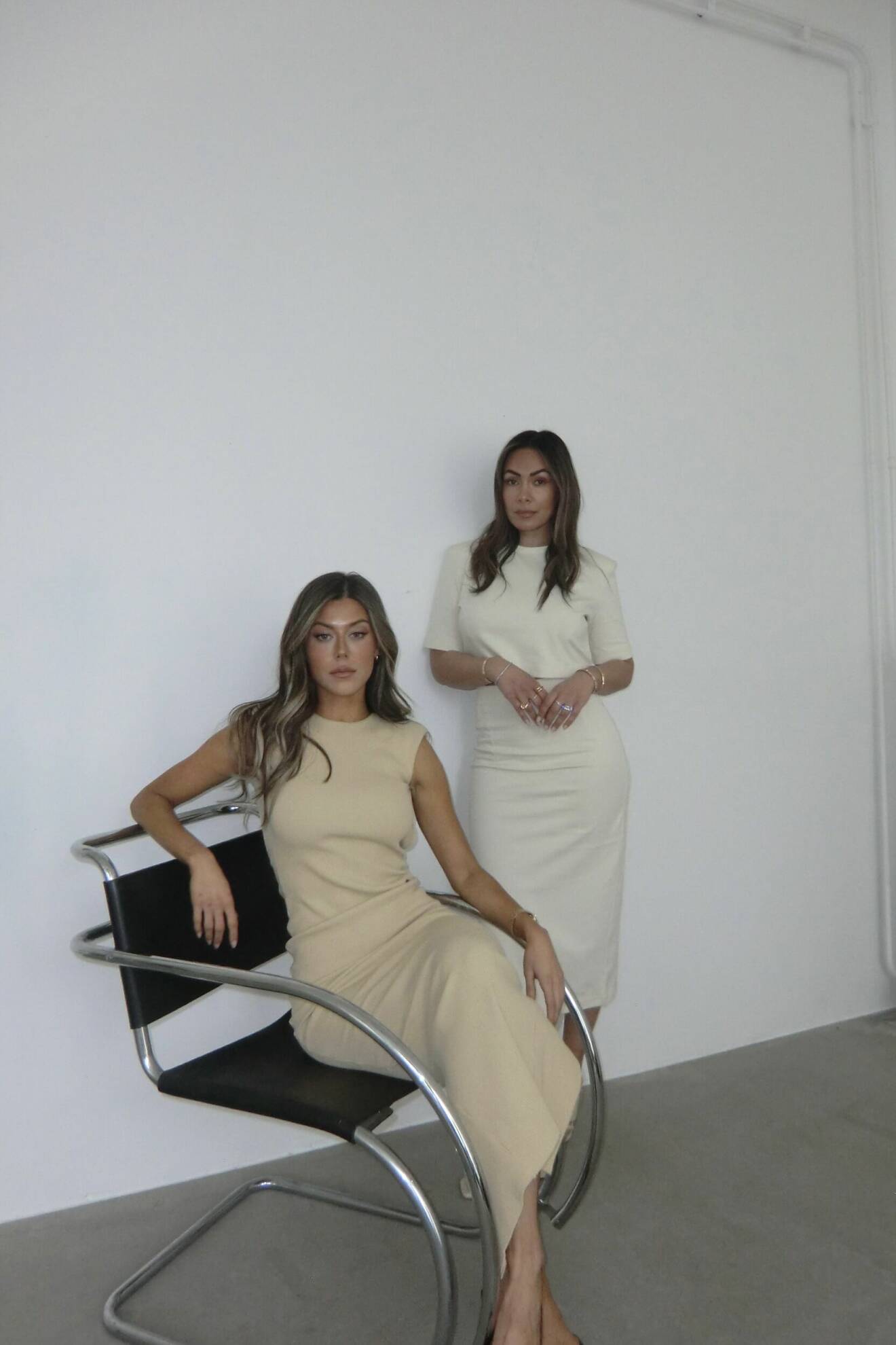 Bianca Ingrosso och Vanessa Lindblad Avora studio.