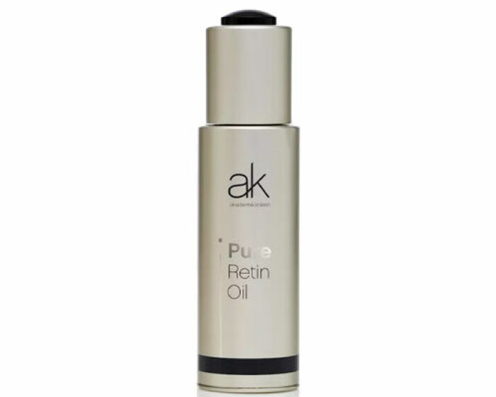 Bästa ansiktsoljan med retinol från Akademikliniken. <a href="https://ion.lyko.com/t/t?a=1117786221&as=1212076637&t=2&tk=1&url=https://lyko.com/sv/hudvard/ansikte/ansiktsolja/akademikliniken-pureretin-oil-30ml&epi=EL-bty—beauty-bit-ansiktsolja-ak-">Klicka på bilden för att komma direkt till produkten</a>. bästa ansiktsolja med retinol bäst i test