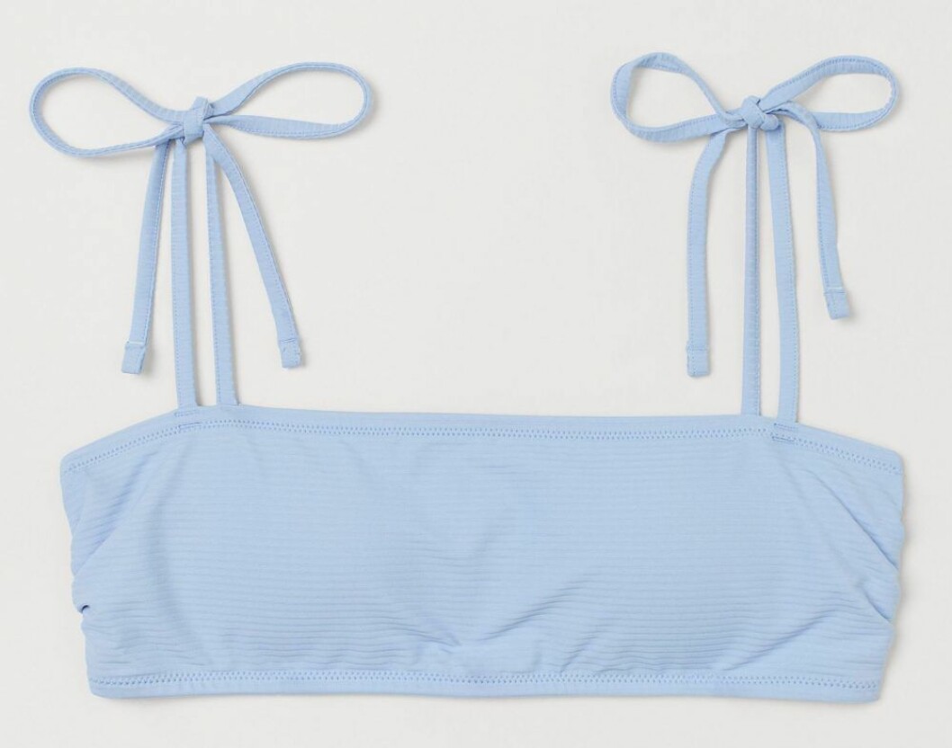 Ljusblå bikiniöverdel från H&M.