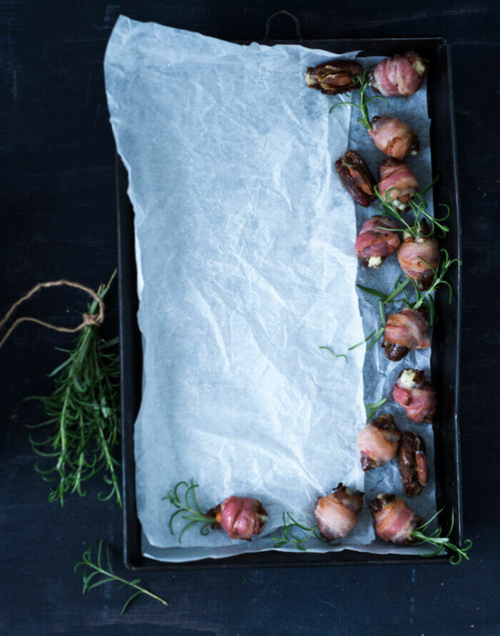 Recept på baconlindade dadlar med ädelostfyllning