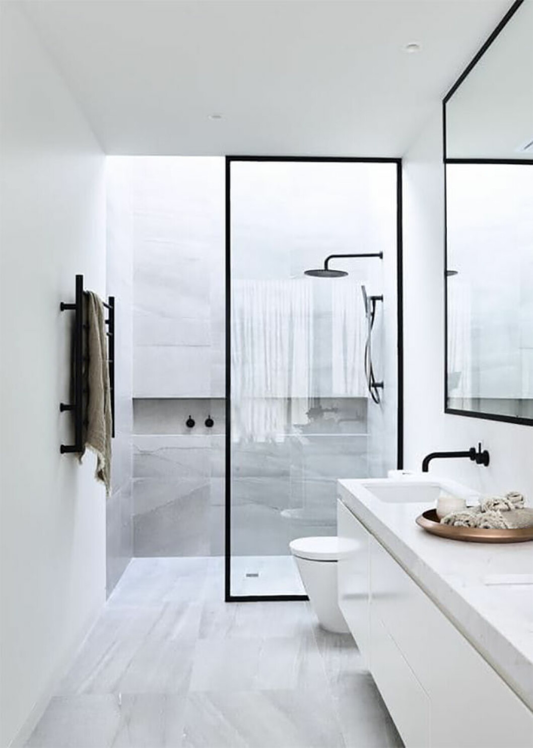 Via: <a href="http://www.canny.com.au/portfolio/contemporary-mk2/?http://www.canny.com.au/our-brands/lubelso/" target="_blank" rel="noopener">Canny Home</a> Glasvägg i badrum