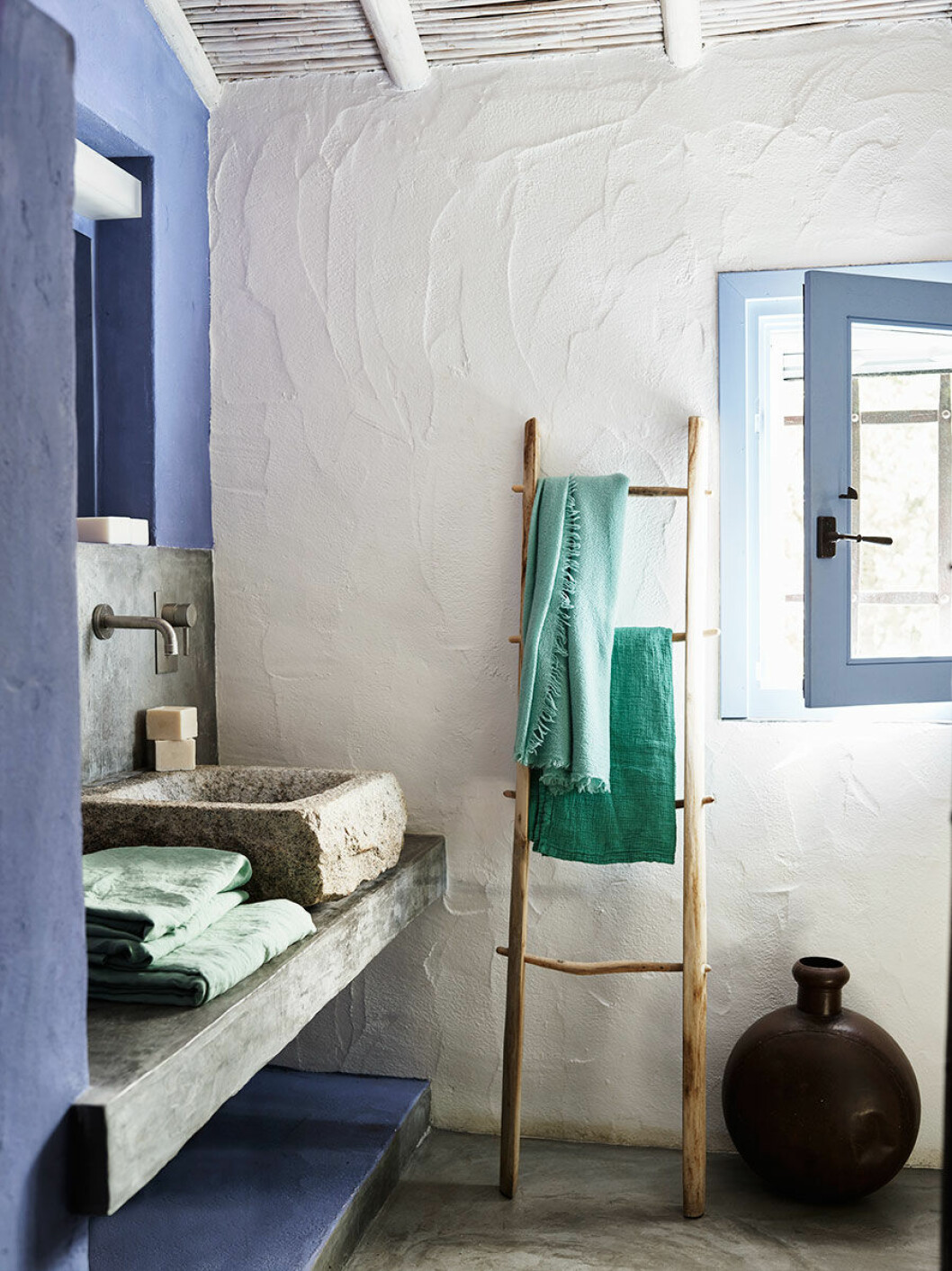 badrum_bathroom_bla_blue_Foto_Fabrizio_Cicconi_Living_Inside