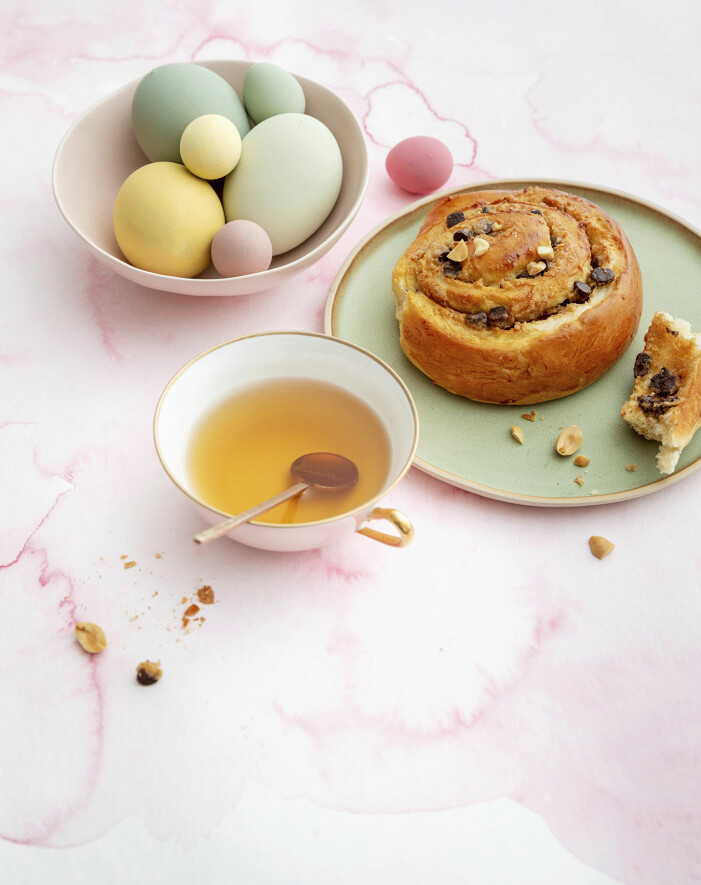 Baka briochebullar med choklad och jordnötssmör