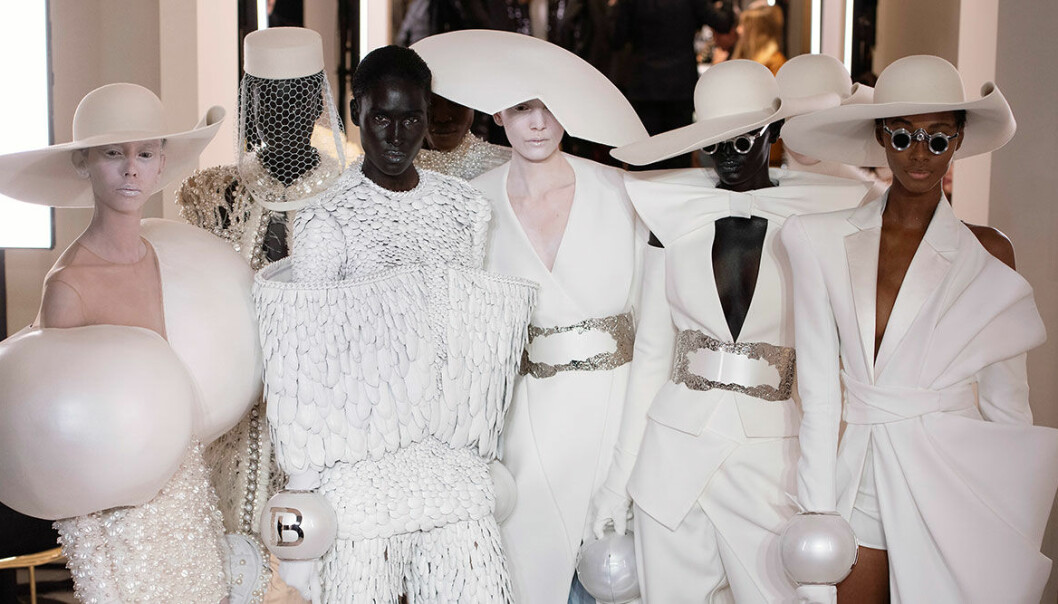 Balmain är tillbaka på Couture Week med sin SS19 couture–kollektion