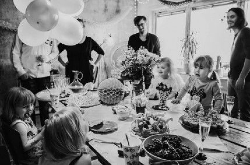 <strong><a href="https://northerndelight.elledecoration.se/" target="_blank">Northern Delight/Anna Malmbergs</a></strong> son <strong>Sonny Lou</strong> har fyllt 3 år och firat med stort kalas! Vi inspireras av vår bloggares kreativa kalas – 7 tips för ett lyckat barnkalas (som är lika kul för vuxna): barnkalas sonny lou-©-Anna-Malmberg-11