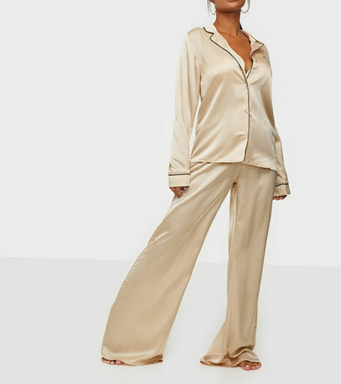 beige pyjamas satin dam