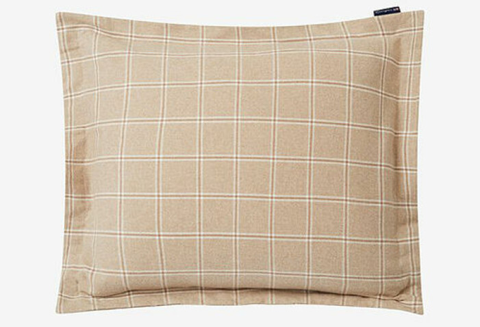 beige rutigt örngott i flanell från lexington