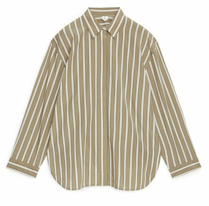 Beige skjorta med ränder från Arket.