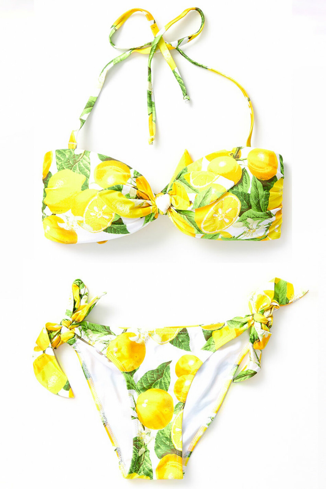 Bikini med citroner på från Gina Tricot.