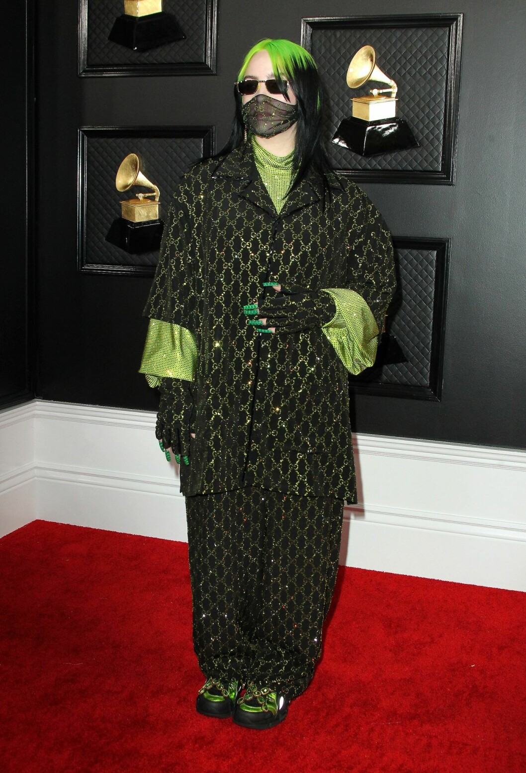 Billie Eilish på Grammy Awards 2020 röda mattan