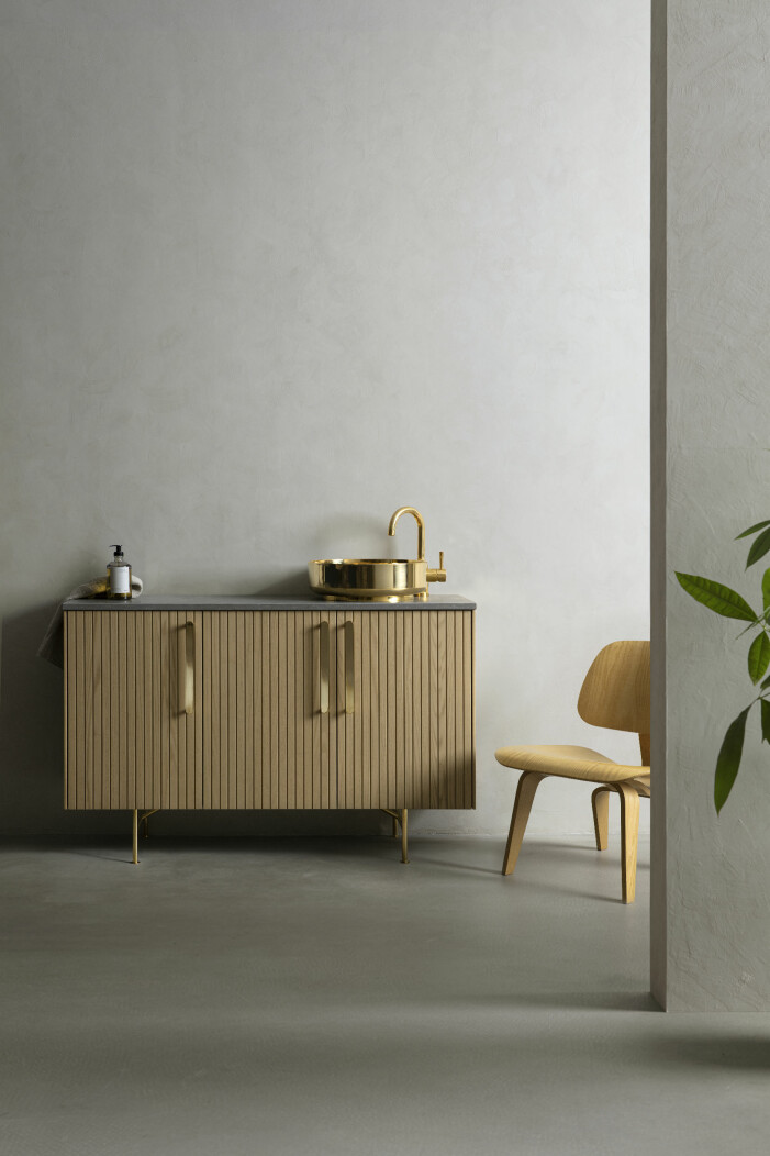 <span class=" italic" data-lab-italic_desktop="italic">Biscotti Wood </span>är en av de nya kulörerna i Superfronts Wood Collection. Biscotti Wood från Superfronts nya kollektion Wood Collection 2021