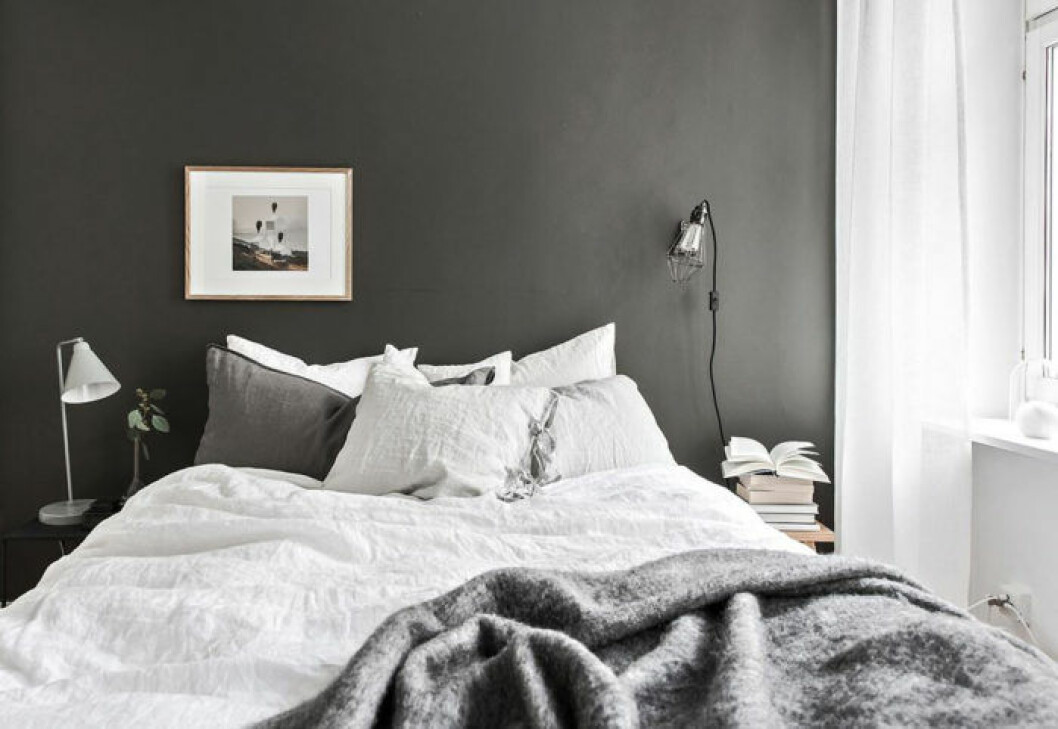 Foto: <a href="https://www.instagram.com/mariasahlander/?hl=sv" target="_blank" rel="noopener">Maria Sahlander </a>Styling: <a href="https://www.instagram.com/by_boninterior/?hl=sv" target="_blank" rel="noopener">By Bon Interior</a> för <a href="https://www.instagram.com/bjurfors_goteborg/" target="_blank" rel="noopener">Bjurfors</a>/mäklare: Christian Warberg Kalklitir