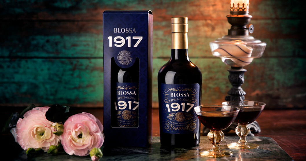 Blossa glögg 1917 (nr 82777 på Systembolaget). Blossa glögg 1917 (nr 82777 på Systembolaget).