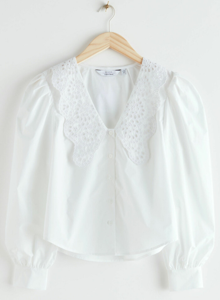 Blus med dekorativ krage från & other stories.