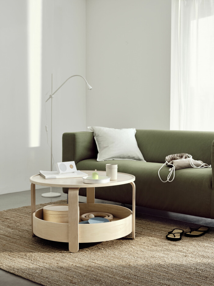 En av vår- och sommarnyheterna hos Ikea är bordet <span class=" italic" data-lab-italic_desktop="italic">Borgeby</span> som är gjord i ljust björkträ. Bordet Borgeby, vår- och sommarnyheter hos Ikea 2021