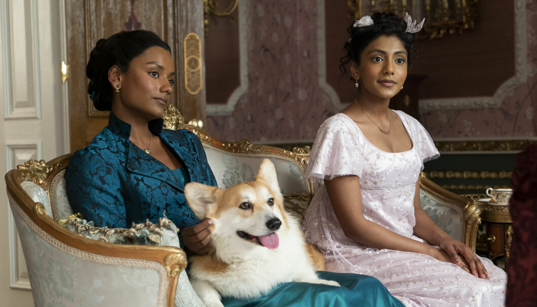 Miss Kate Sharma och miss Edwina Sharma i Bridgerton säsong 2