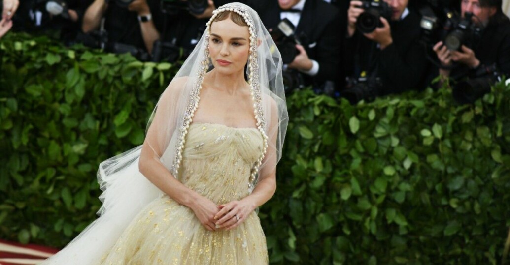 5 kändisar som återanvänt sina bröllopsklänningar på röda mattan