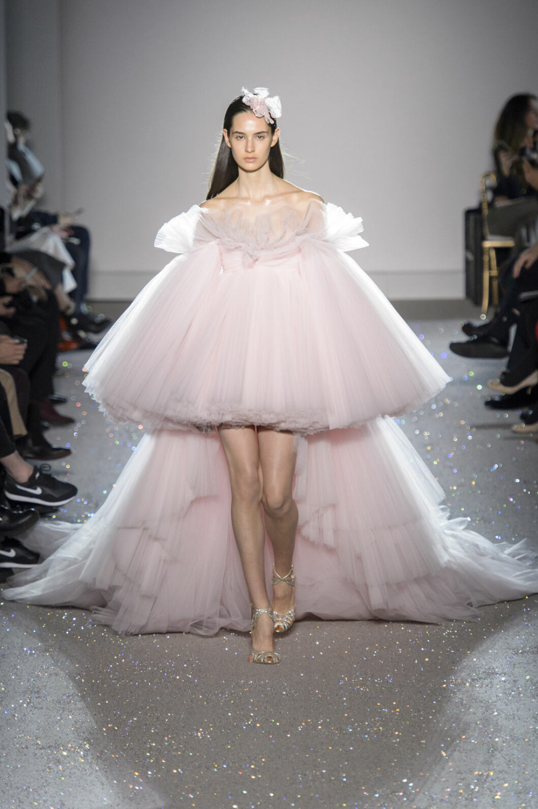 Giambattista Valli bröllopstrender rosa 