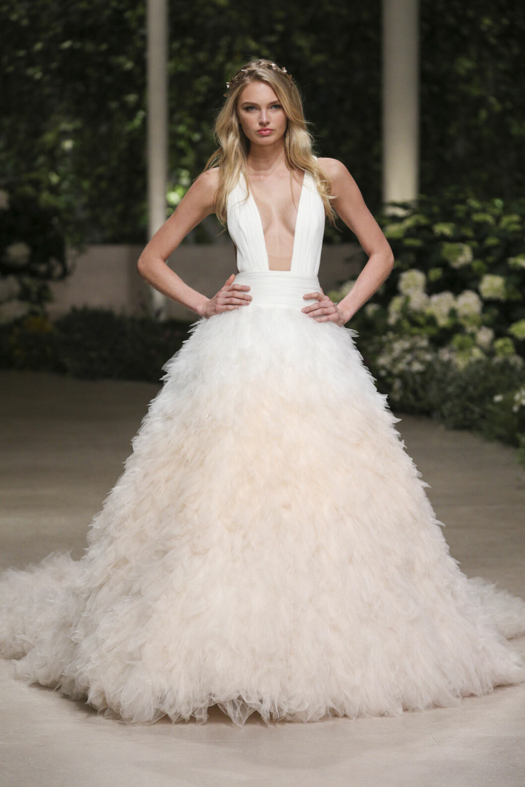 Pronovias bröllopstrender rosa